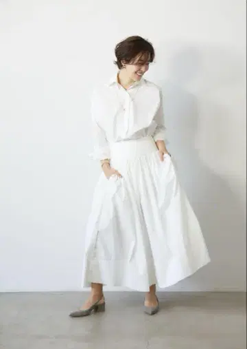 THE9SHOP 에브리데이 스커트 화이트 ( S사이즈 )