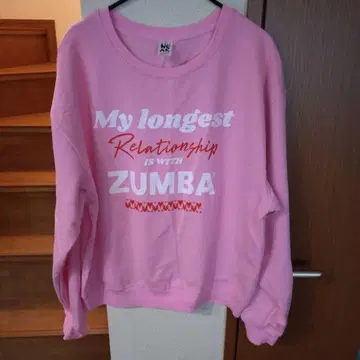 ZUMBA 프린트 핑크 맨투맨