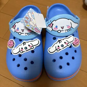 시나모롤 샌들