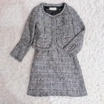 PROPORTION BODY DRESSING 라메 트위드 앙상블 L
