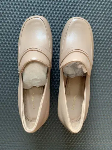 베이지 로퍼 플랫폼 신발