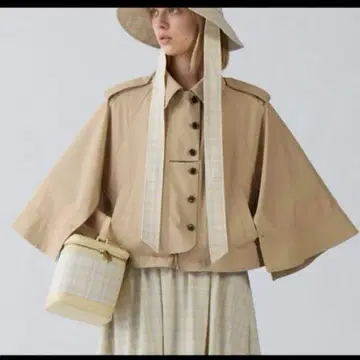 GU rokh 숏 케이프 코트 L 베이지 지유