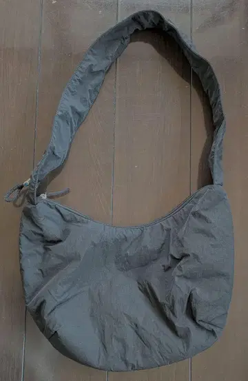 블랙 나일론 숄더백