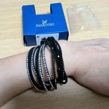 Swarovski 블랙 랩 팔찌 51429653 박스 포함