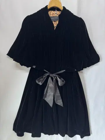 bcbg maxazria 비지 벨로아 원피스 안감 레오파드