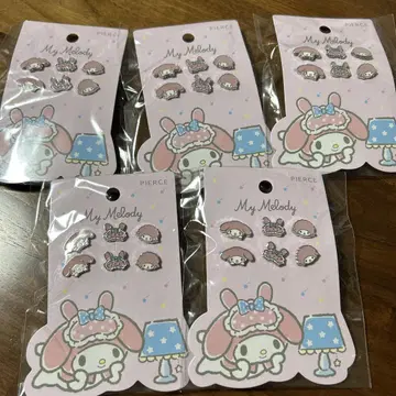 산리오 마이멜로디 귀걸이 세트 판매