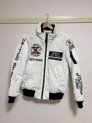 [ 추가! 한정판 가격 인하! ] AVIREX 아우터 M 사이즈
