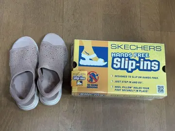 SKECHERS 슬립온 샌들 핑크