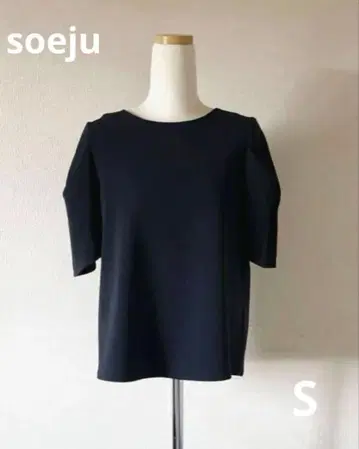 택 포함 새상품 soeju 어깨넥 블라우스