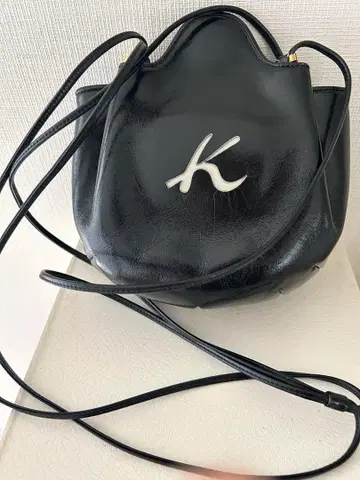 키타무라 숄더백 블랙