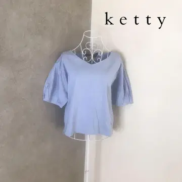 케티 1회 착용 티셔츠