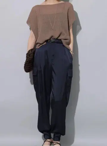 [ 새상품급 ] 아르페쥬 스토리 새틴 팬츠 블랙 M 사이즈