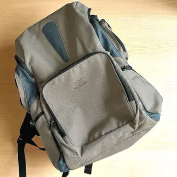 헬리한센 HELLY HANSEN 백팩 출퇴근 통학