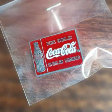 코카콜라 빵 배지
