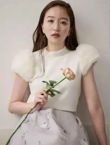 새상품 셀포드 실크 블렌드 니트