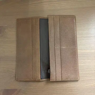 브라운 가죽 장지갑 카드 포켓 부착