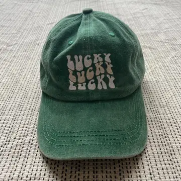 ~LUCKY LUCKY LUCKY~ CAP