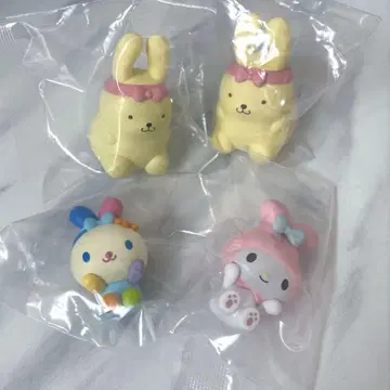 산리오 변신 토끼 피규어