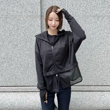 시이짱 차광 후드티