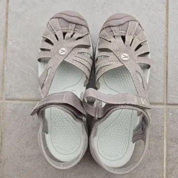 keen 로즈 샌들 24cm