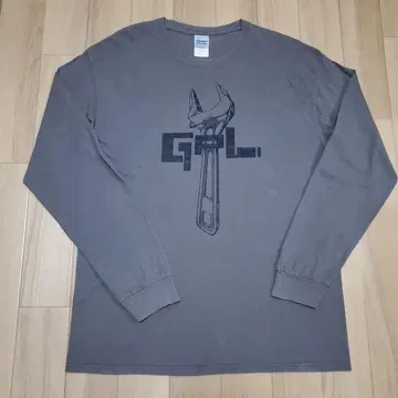GPL 몽키 렌치 프린트 긴팔 티셔츠