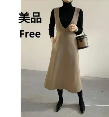 완판 벌스데이 바쉬 KR V컷 오버롤 스커트 베이지 원피스