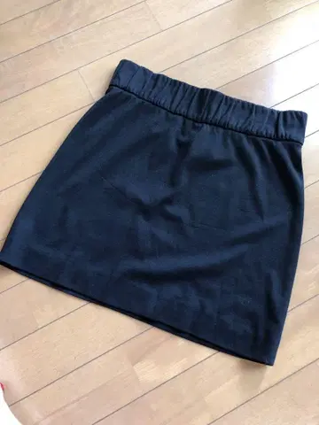 cacharel 블랙 타이트 스커트