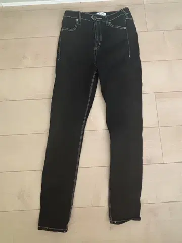 GYDA 블랙 스키니 데님 S 사이즈
