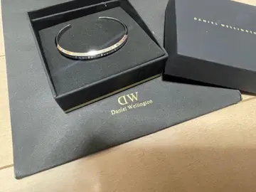 (박스 포함) Daniel Wellington 실버 뱅글 S