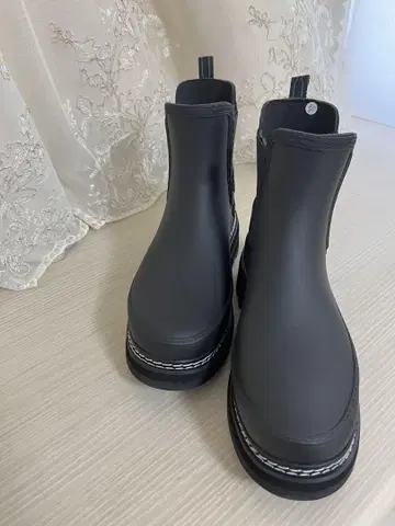 Hunter 블랙 레인부츠 통굽