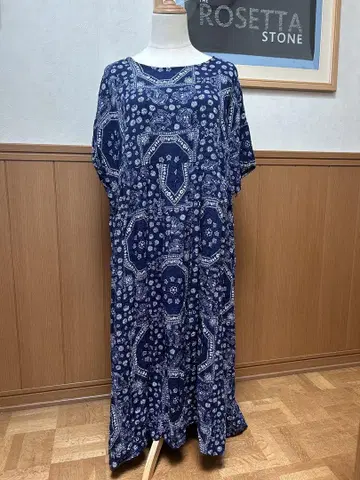 [ 페이즐리 무늬 네이비 티셔츠 원피스 반팔 ] 루즈한 사이즈
