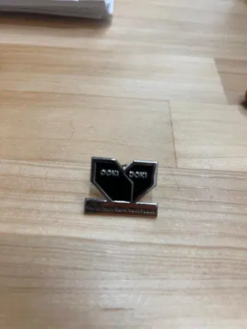 DOKI DOKI 룩셈부르크관 Expo 2025 핀 배지