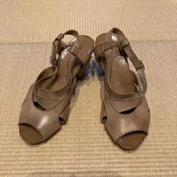 al. 샌들 36