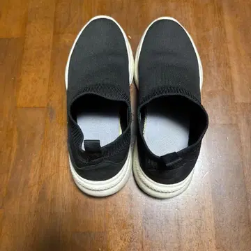 블랙 캔버스 스니커즈 슬립온