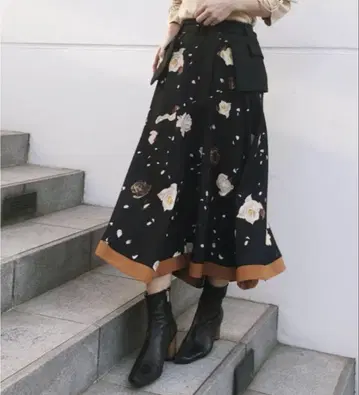 AMY IRREHEM SKIRT 완판템