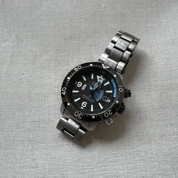CITIZEN 에코 드라이브 프로 마스터 티타늄 H112-T013261