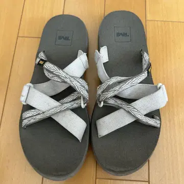 Teva 여성용 샌들
