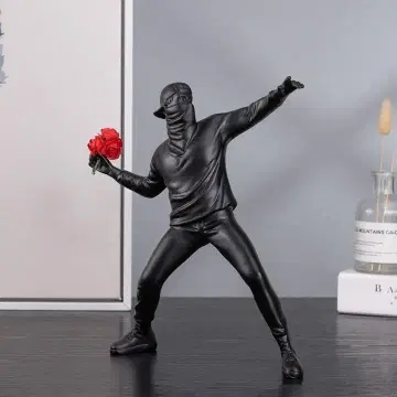 뱅크시 Banksy 아트 꽃을 버리는 소년 피규어 오브제 블랙