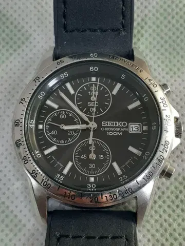 SEIKO 크로노그래프 100M 방수 블랙