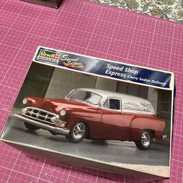 Revell Speed Shop Express Chevy Sedan