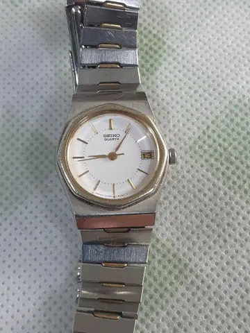 SEIKO 쿼츠 손목시계 팔각형 케이스
