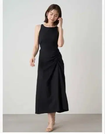 SNIDEL 드로스트백 오픈 원피스