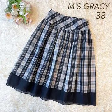 새상품급 M'S GRACY 2022년 체크 플레어 스커트 블랙 38