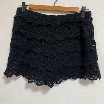 ZARA BASIC 자라 베이직 전체 레이스 숏팬츠 블랙 M