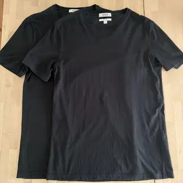 COS 레귤러핏 T셔츠 S 2개 세트