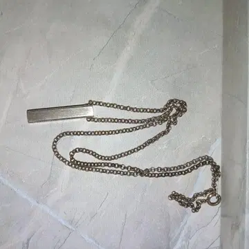 미쉘클랑 실버 바 목걸이