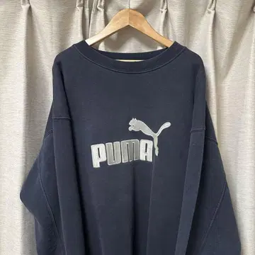 PUMA 네이비 로고 맨투맨