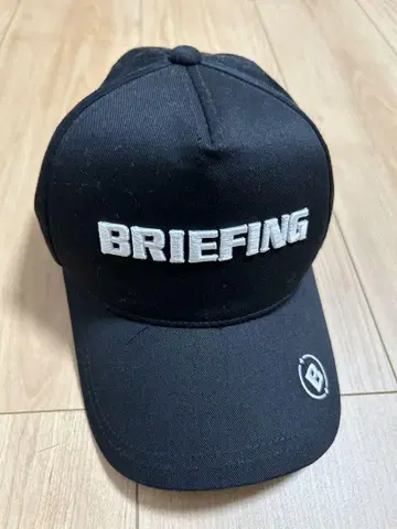 BRIEFING 블랙 캡
