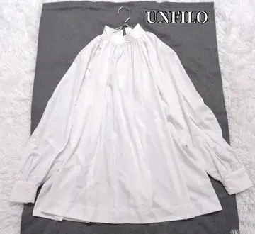 UNFILO 앙피로 화이트 하이넥 긴팔 셔츠 가을 상품