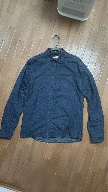 Nudie Jeans 다크 블루 도트 무늬 긴팔 셔츠